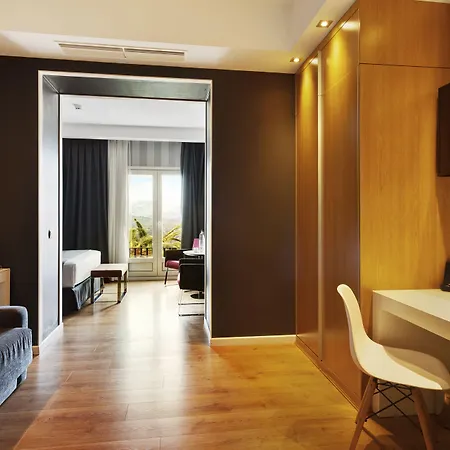 ホテル Catalonia Reina Victoria ロンダ