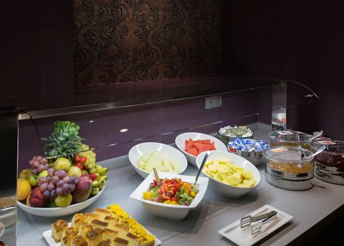 Hotel Catalonia Reina Victoria