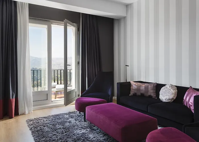 Catalonia Reina Victoria