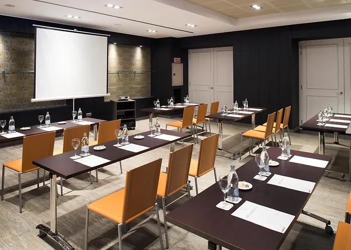 Catalonia Reina Victoria Hotel 4*