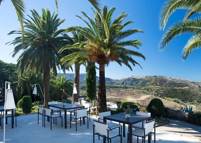 Catalonia Reina Victoria Hotel 4*