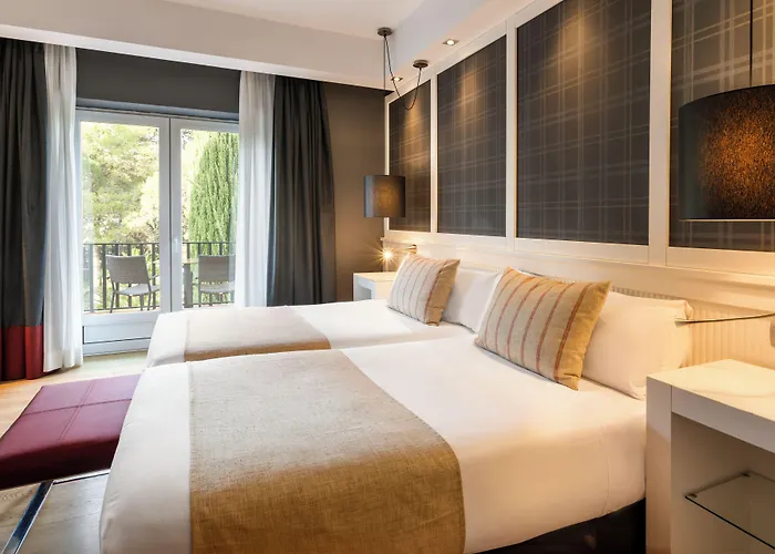 Catalonia Reina Victoria Hotel