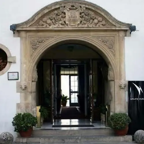 Hotel Catalonia Reina Victoria 4*