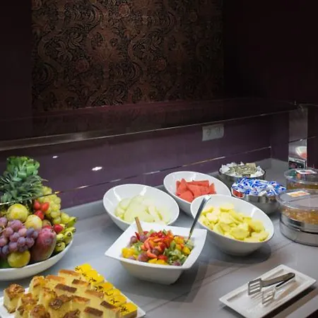 Hotell Catalonia Reina Victoria