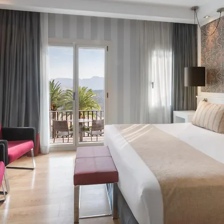 Catalonia Reina Victoria Ξενοδοχείο 4*
