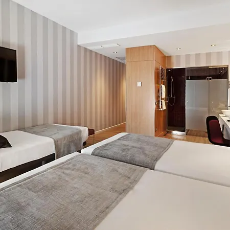 Otel Catalonia Reina Victoria 4*