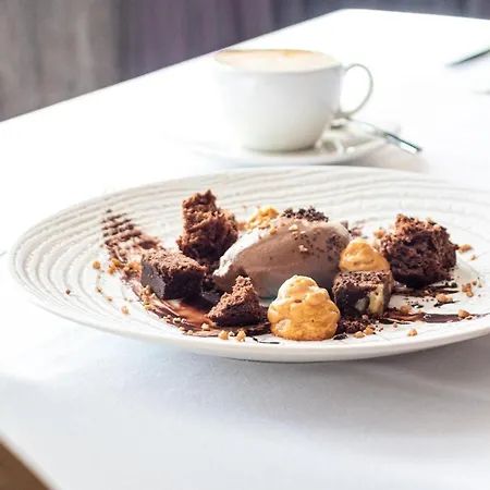 Catalonia Reina Victoria