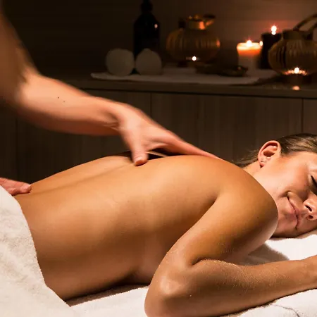 Hotel Catalonia Reina Victoria 4*