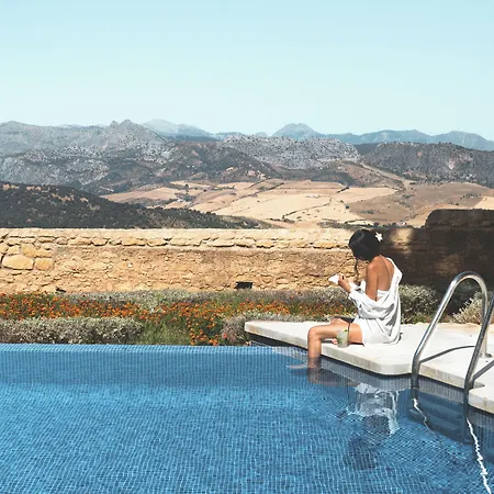 Catalonia Reina Victoria Hotel 4*