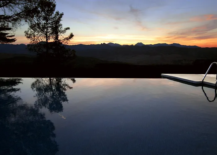 Отель Catalonia Reina Victoria Ронда