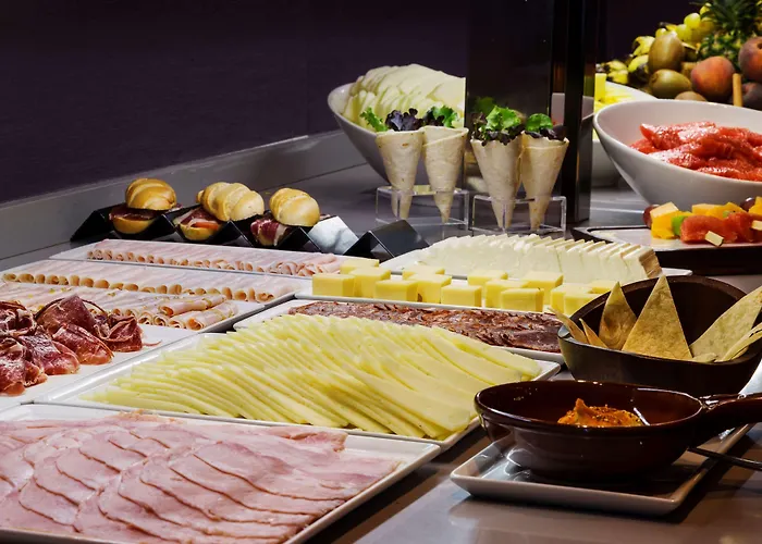 雷纳维多利亚加泰罗尼亚酒店