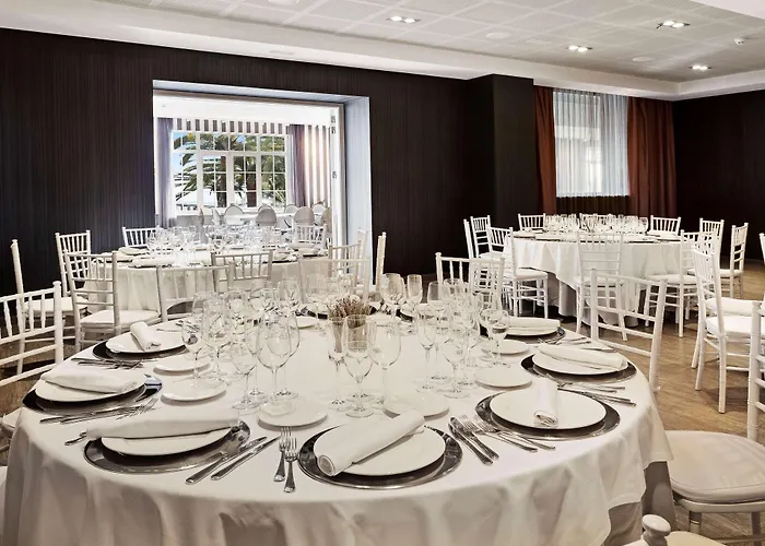 Catalonia Reina Victoria Отель